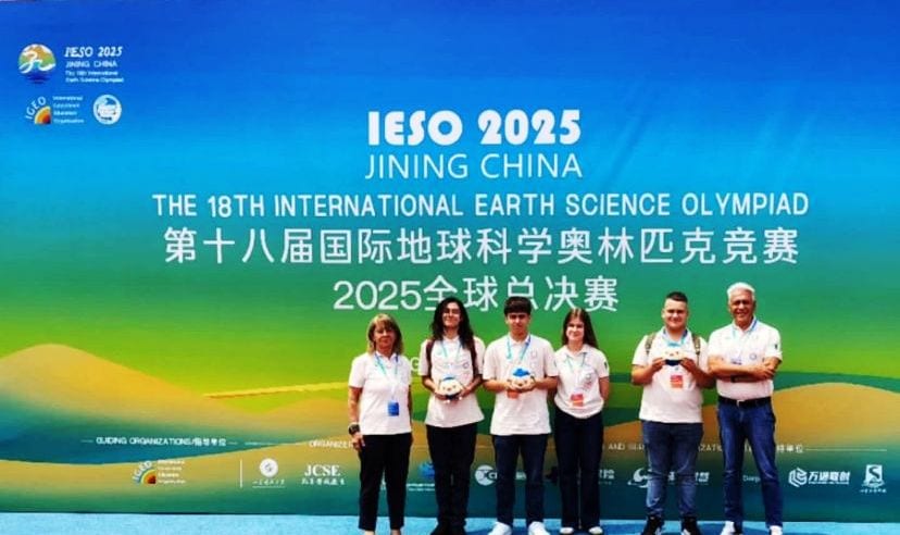 Medaglia d’oro nella prova ITFI (International Team Field Investigation) e medaglia d’argento nella prova ESP (Earth System Project) alle Olimpiadi Internazionali di Scienze della Terra (IESO) di Ji’ning (Cina) 7 – 16 agosto 2025